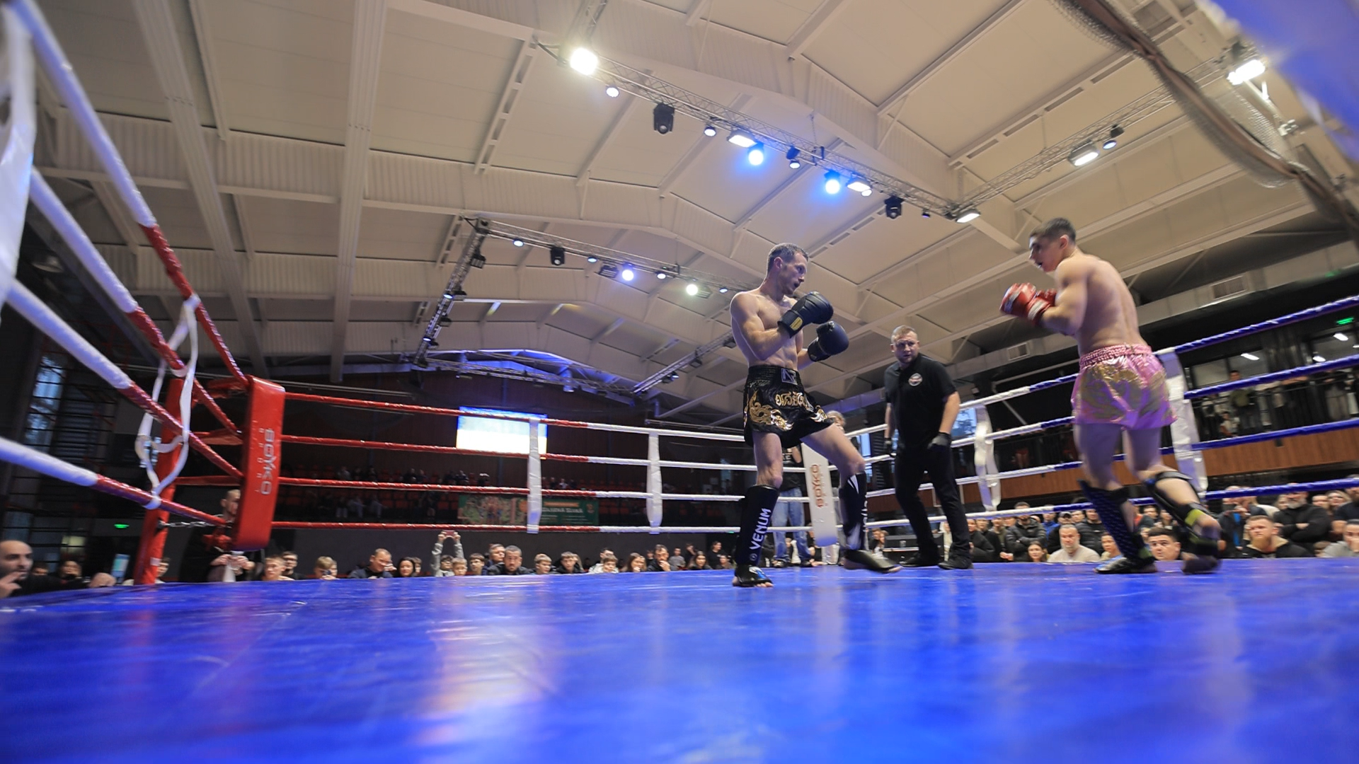 Кікбоксинг дає можливість відчувати себе в тонусі, випробовувати і дізнаватися, на що я здатен. Інтерв’ю з бучанцем Юрієм Корнєєвим, чемпіоном світу з кікбоксингу - 1 - зображення